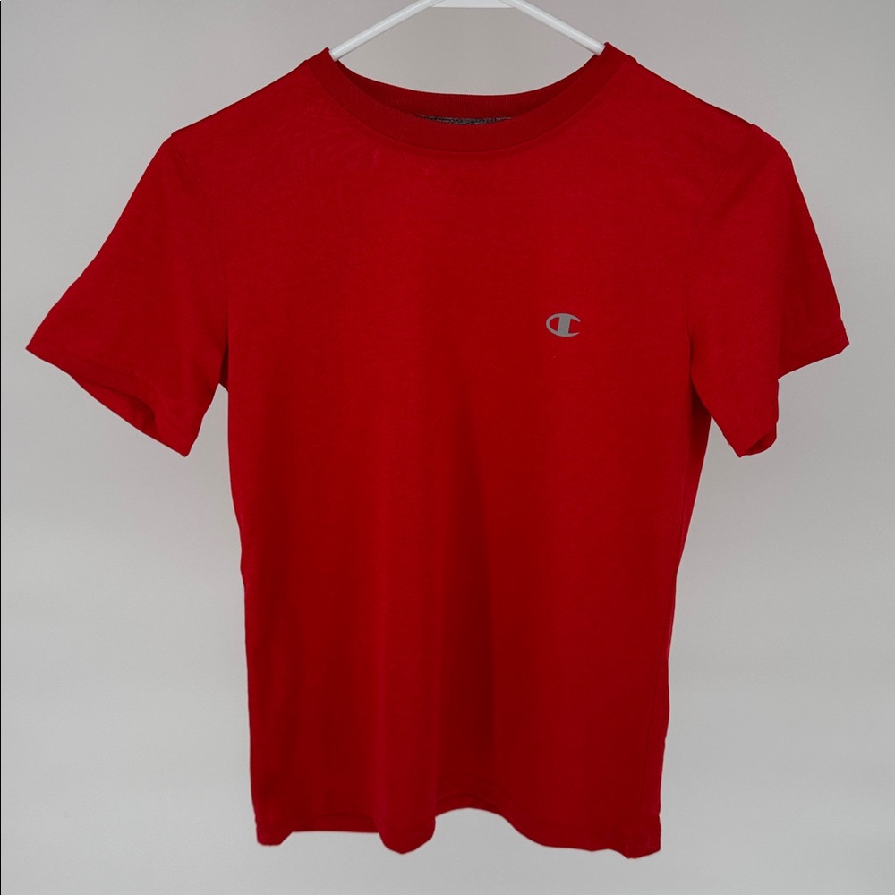 Champion Powertrain boys red short sleeve t-shirt size L.
